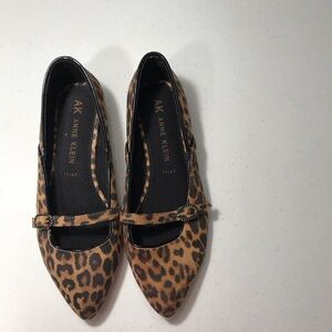 Anne Klein  Maryjane Animal Print Flats with Buckle Size 7.5M  SB-03